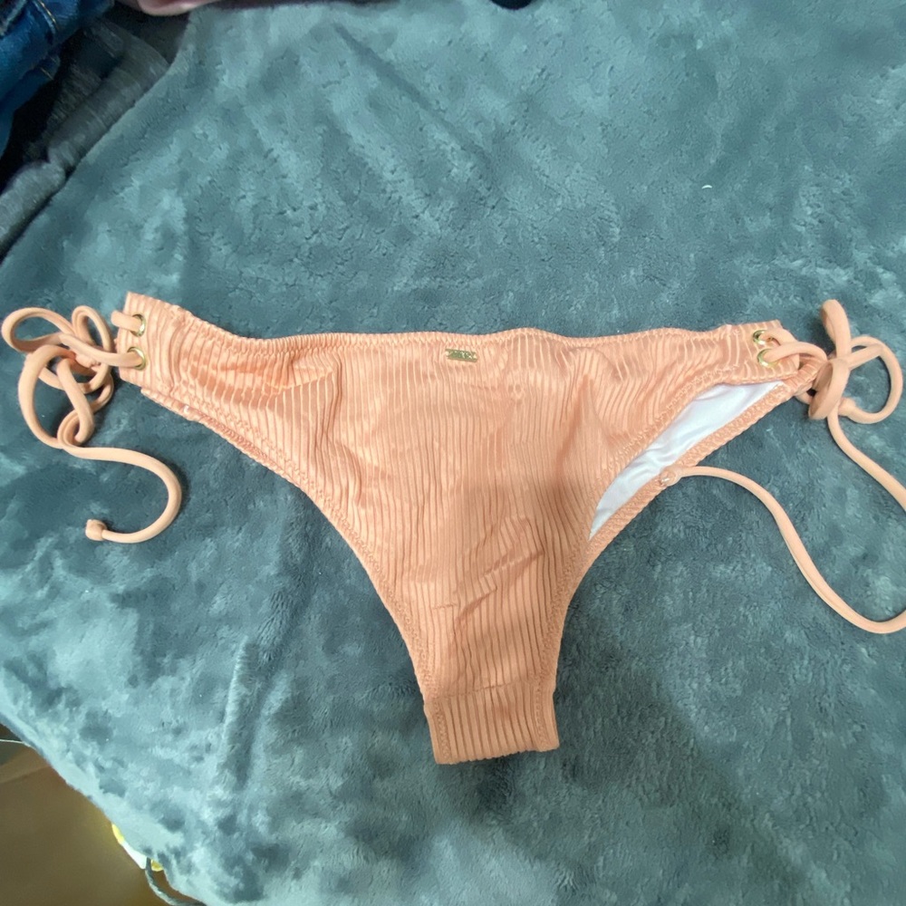 Peach bikini bottoms